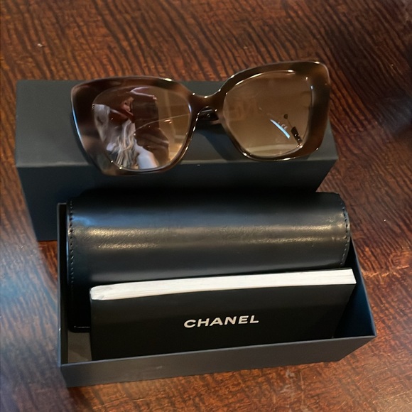 Chanel brown sunglasses 5422-b - Picture 3 of 13